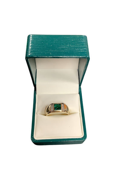 9ct Gents Diamond signet ring