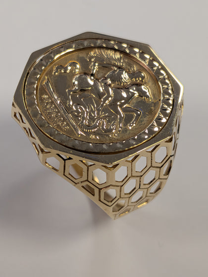 9ct George & Dragon Ring Size U 1/2