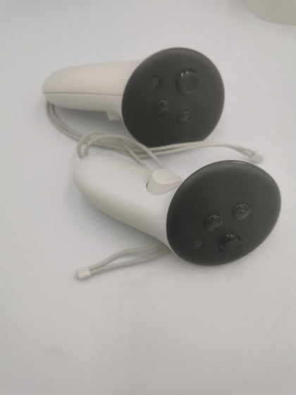 Meta Quest 3S VR Headset (With Controllers) - 128GB Boxed Like new