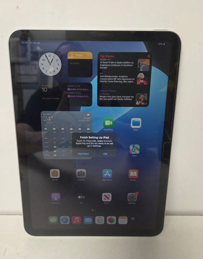 Apple iPad 10th Generation 64GB Silver - Wi-Fi