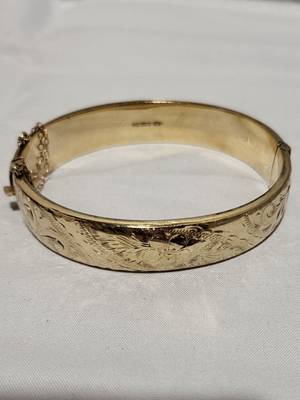 9ct Yellow Gold Patterned Hinged Bangle - 17.22g - Hallmarked