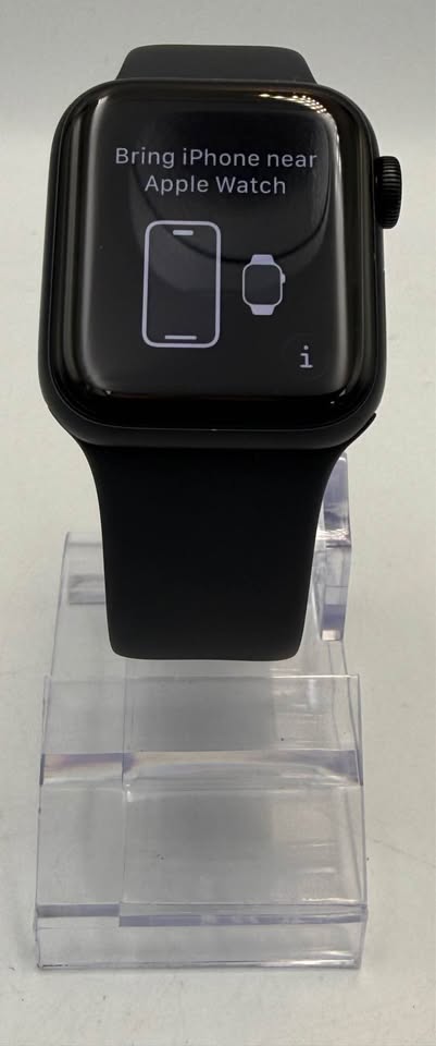 APPLE WATCH SERIES SE 3RD GEN (GPS) WITH STRAP. MIDNIGHT ALUMINIUM, 40MM, UNBOXED