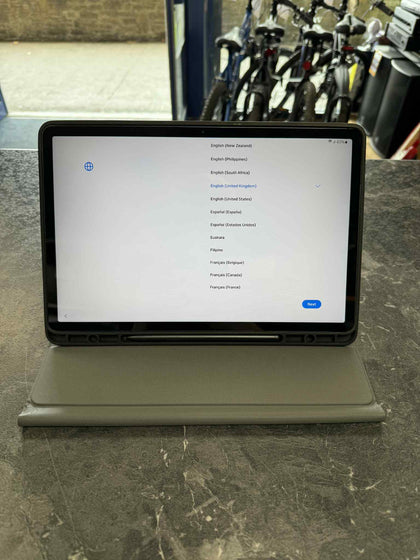 Samsung Galaxy Tab S7 FE 5G W/ S Pen included