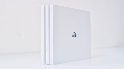 Sony PlayStation 4 Pro - white PS4 Pro - Console only