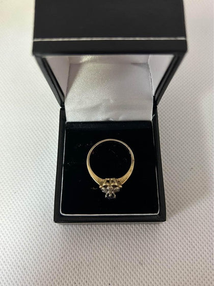 Ladies 9ct yellow gold diamond flower ring size p  2.54G stamped.