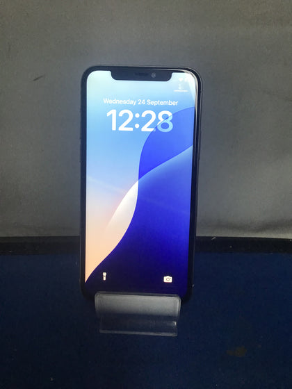 Apple iPhone 11 Pro - Small Crack