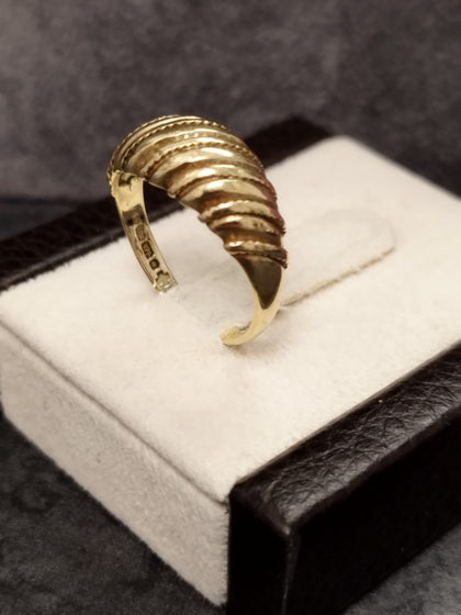 9ct Yellow Gold Diamond Cut 'Croissant' Dome Ring Size - O