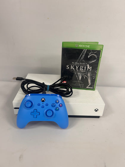 Xbox One S 500GB Console Skyrim Package