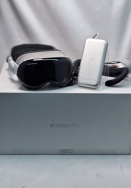 DX Apple Vision Pro VR headset 256GB Light Seal 30W medium Bands boxed