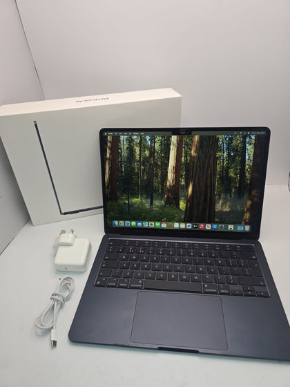 Apple MacBook Air 13.6” M2 (2022)–8GB RAM, 256GB, Midnight – BOXED - FULLY TESTED