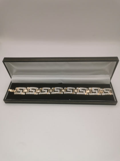 9K Gold Bracelet with Stones Hallmarked(375) and Tested 53.2G in weight 8