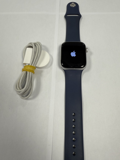 Apple Watch SE 44mm