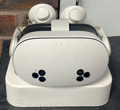 Meta Quest 3S Mixed Reality Headset - 128 GB
