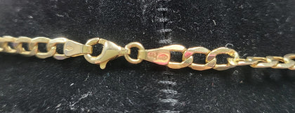 9ct Yellow Gold Curb Link chain - 22