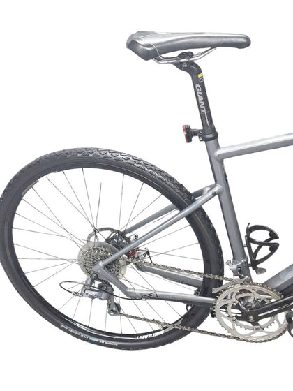 Giant Revolt Advanced 2 Mens Composite Road Bike - 700C Wheel - 20