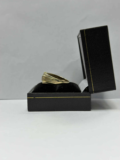 9ct Gold Dad Ring Dia Stones, ( Size X ), 4.0g - ** Hallmarked **