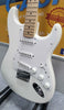 Squier by Fender Sonic Stratocaster Hardtail in Arctic White
