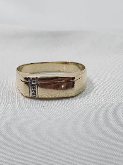 9ct Yellow Gold Gents Signet With Diamond Stones - Size X - 2.44 Grams