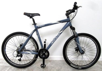 ** Collection Only ** Giant Yukon 6000 Aluxx Mountain bike ** 17 inch Frame **