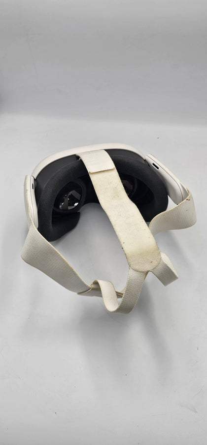 Meta Quest 3 VR Headset (With Controllers) - 128GB, B