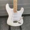 Squier Affinity Stratocaster 20th Anniversary Edition Vintage White