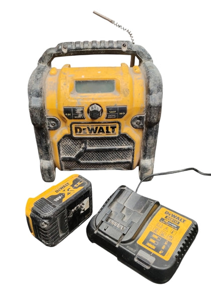 DeWalt DAB Site Radio w/battery and charger**Unboxed**