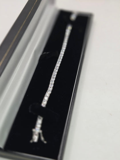 925 Sterling silver cz stone bracelet ,16.4 grams  hallmarked