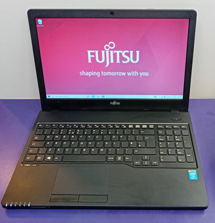 FUJITSU LifeBook 15.6