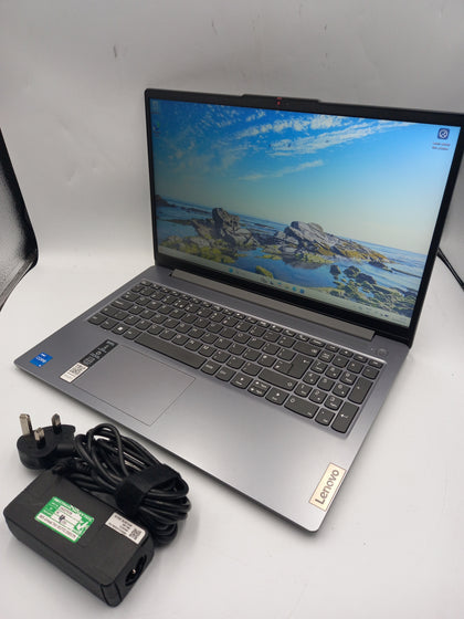 Lenovo 3 15IAH8/i5-13420H/8GB Ram/256GB SSD/15