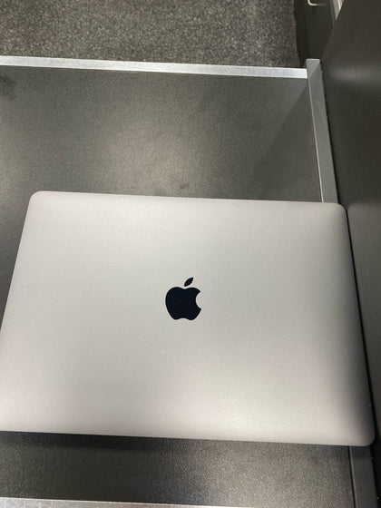 MacBook Pro 16,2 
