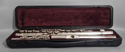 Yamaha 211 Flute with Original Hard Case