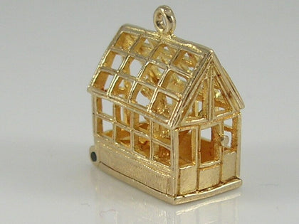 Vintage 3D 9ct gold greenhouse charm pendant