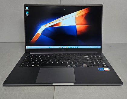 **Xmas Deal** SAMSUNG Galaxy Book4 15.6