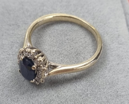 9ct White Gold Diamond /Sapphire Ring Size L1/2