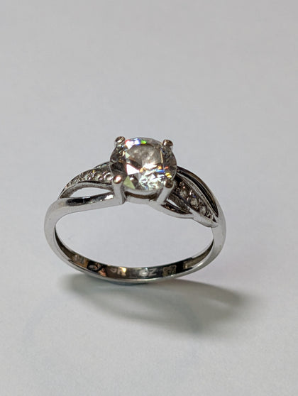 9CT White Gold CZ Ring - Size K 1/2