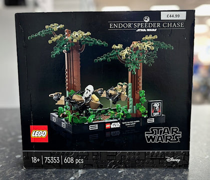 LEGO 75353 Star Wars Endor Speeder Chase Diorama