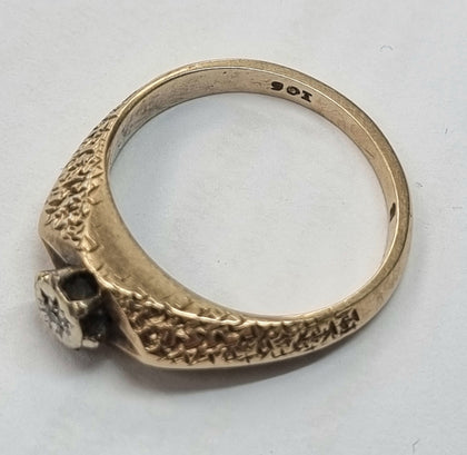 9ct Gold Diamond Ring Size M
