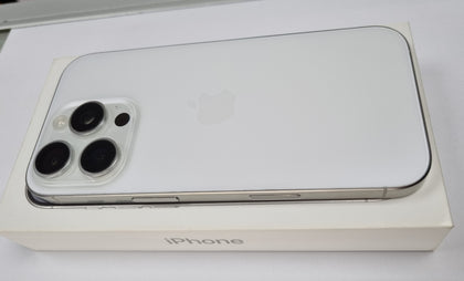Apple iphone 16 pro White Titanium 128gb Unlocked