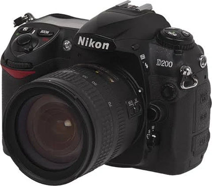 Nikon D200 10.2M + 18-70mm, C