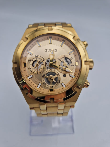 Guess Continental Men's Dial Watch gw0260g boxed with original paperwork and spare links