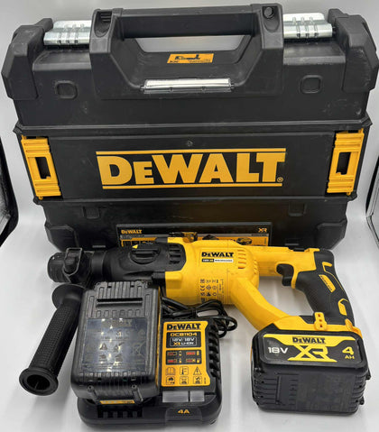 **collection only** DEWALT 18V XR DCH033 Brushless SDS Plus Hammer Drill with chager and 2 batterys + carry case