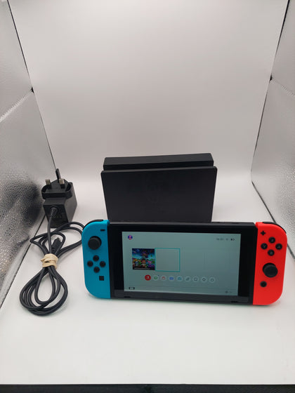 Nintendo Switch Console 32GB HAC 001-01 with Neon red/Blue Joycons includes Dock and Charger
