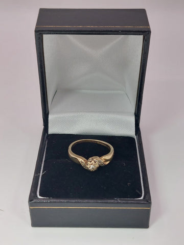 9ct Hallmarked Yellow Gold Diamond Ring - 2.3g Weight, Size N