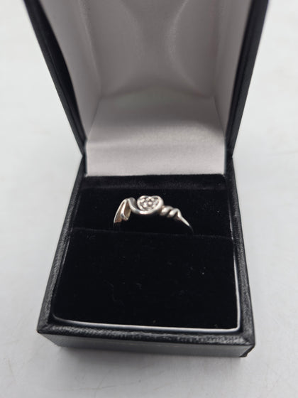 mum pave heart ring size K