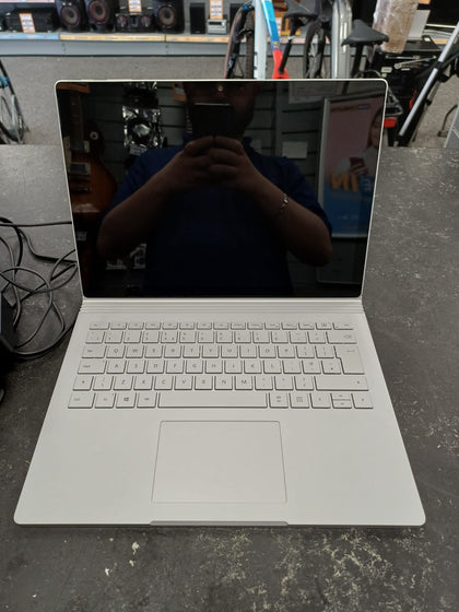Microsoft Surface Book 2