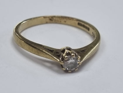 9ct Gold Diamond Ring Size 
