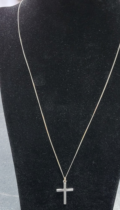 9ct White Gold Chain With Cross Pendant - 20