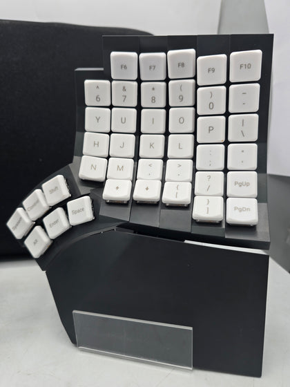 MO ERGO GLOVE 80 KEYBOARD WITH CASE