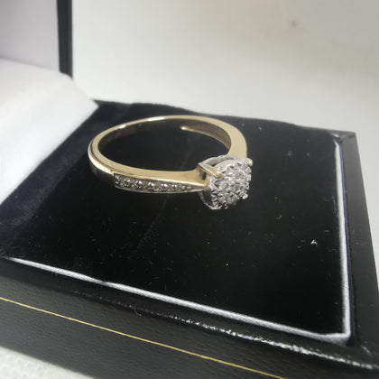 9K White Gold Ring, 375 Hallmarked, CZ Stones, 2.10Grams, Size: N, Box Included