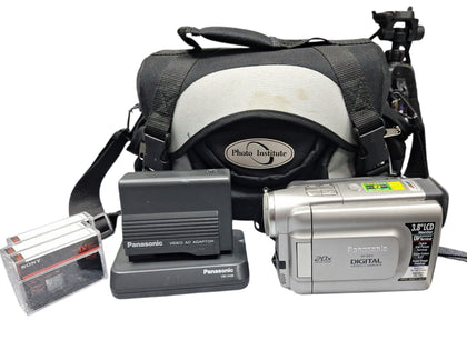 Panasonic NV-DS5 Digital Cam-Corder With LCD Screen - Carry Case And All Accessories And Leads Included